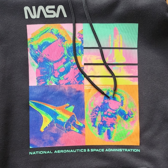 NWOT NASA Hyperspace Hoodie Space Black Size Small Pullover Sweater Astr… - Picture 2 of 4